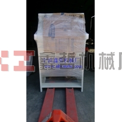 鋁壓鑄噴砂機(jī)，五金汽配噴砂機(jī)，亞克力噴砂機(jī)